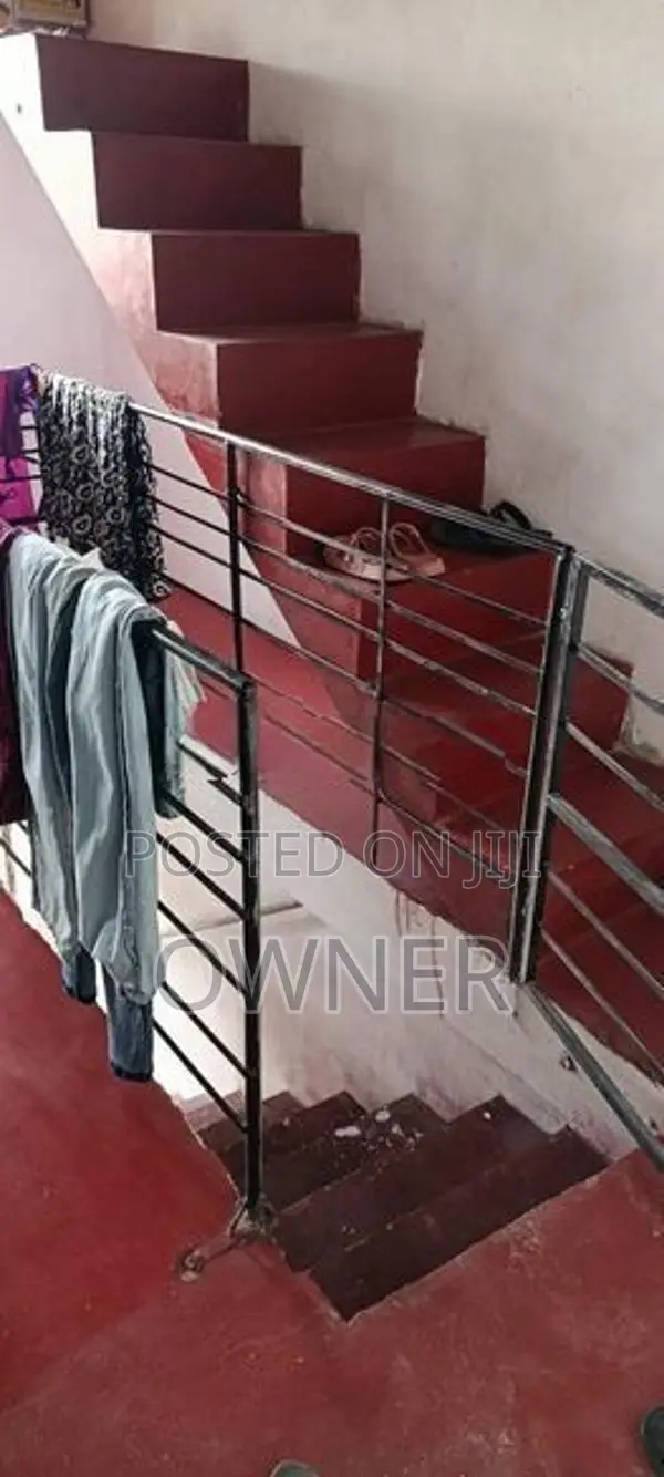 ග්‍රෑන්ඩ්පාස් පෙදෙසින් දෙමහල් නිවසක් විකිණීම සඳහා