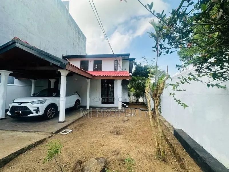 ( YS-1098) Valuable Two Storey House Sale in Pannipitiya