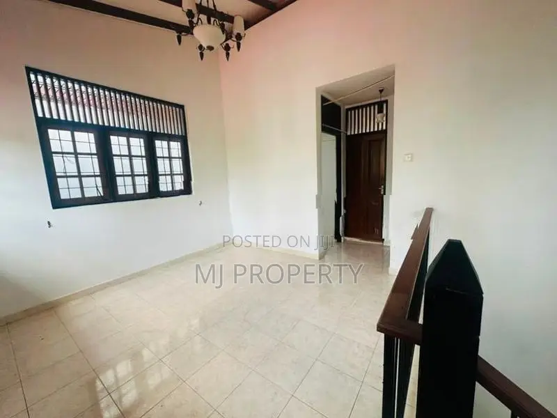( YS-1098) Valuable Two Storey House Sale in Pannipitiya