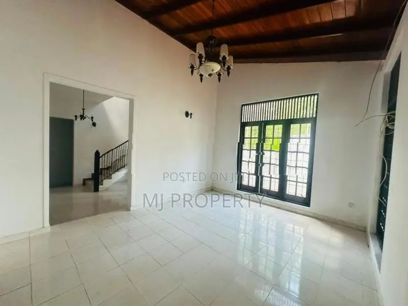 ( YS-1098) Valuable Two Storey House Sale in Pannipitiya