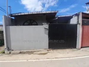 Single Story House for Sale in Wellampitiya