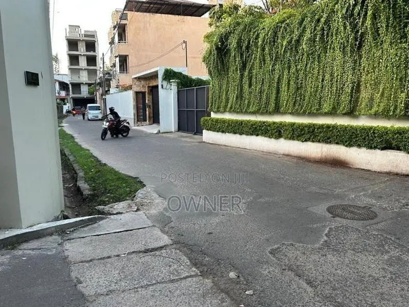 Valuable Land for Sale in Waidya Road Dehiwala