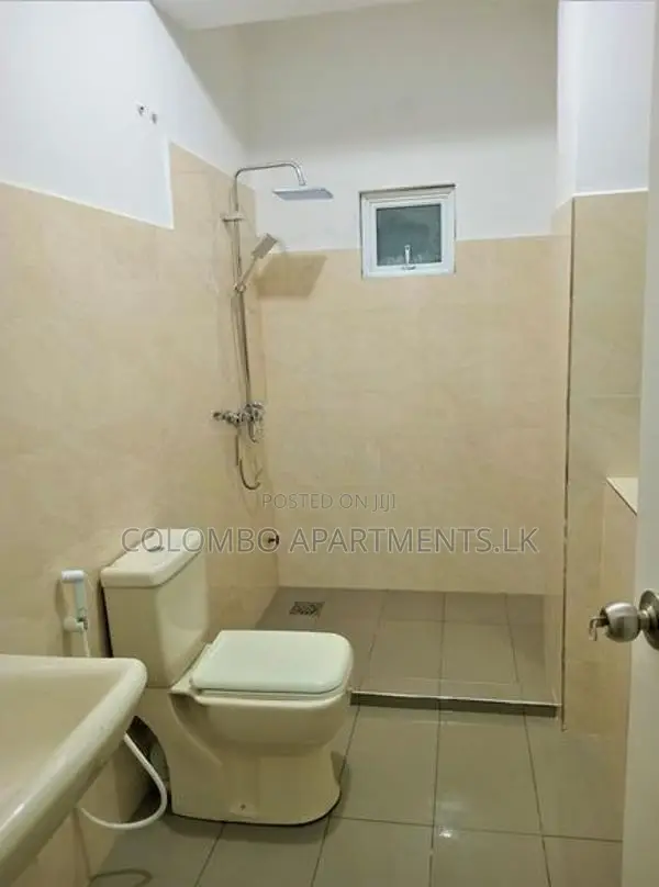 Colombo 05 Fully Furnished Apartment for Long-Term Rent (Code CSMP70D)