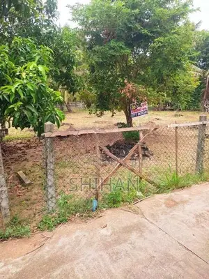 වෙන්නප්පුව කඩවත පාර සින්නක්කර ඉඩමක්