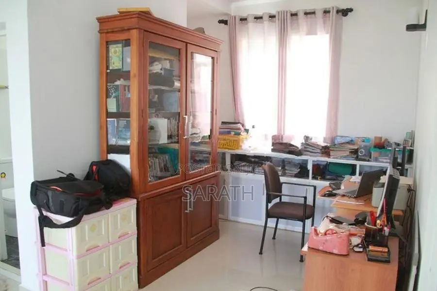 All Rooms A/C House For Sale Habarakada