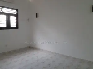 Luxury 4-Bedroom House with Pool for Sale – Kaduwela