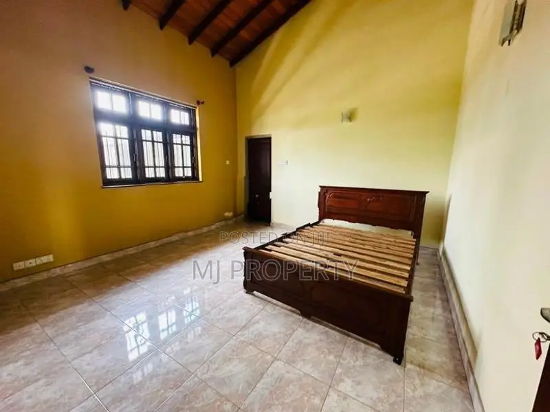 ( YS-1137) Valuable Two Storey House Sale in Malabe