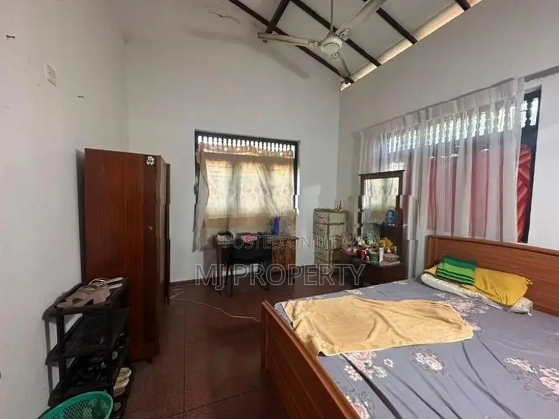 ( YS-1136) Valuable Two Storey House Sale in Kottawa