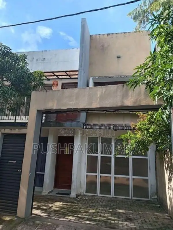 House for Sale in Malabe ( File No 5455 B) Bak Mee Gaha Road