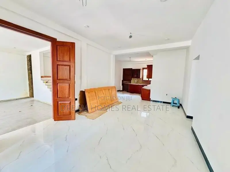 House for Sale in Boralesgamuwa