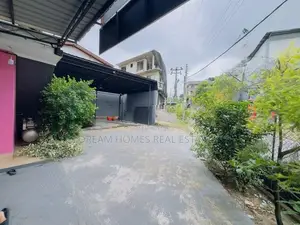 10 Perch Land with Ongoing Car Wash – Thalawathugoda
