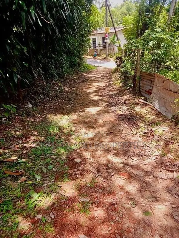 Land for Sale in Padukka