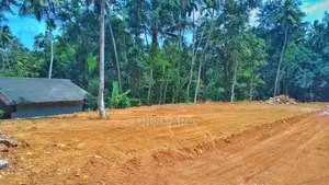 Kadawatha Ganemulla ප්‍රධාන මාර්ගයට 600mයි වටිනා බිම් කොටස් කිහිපයක්