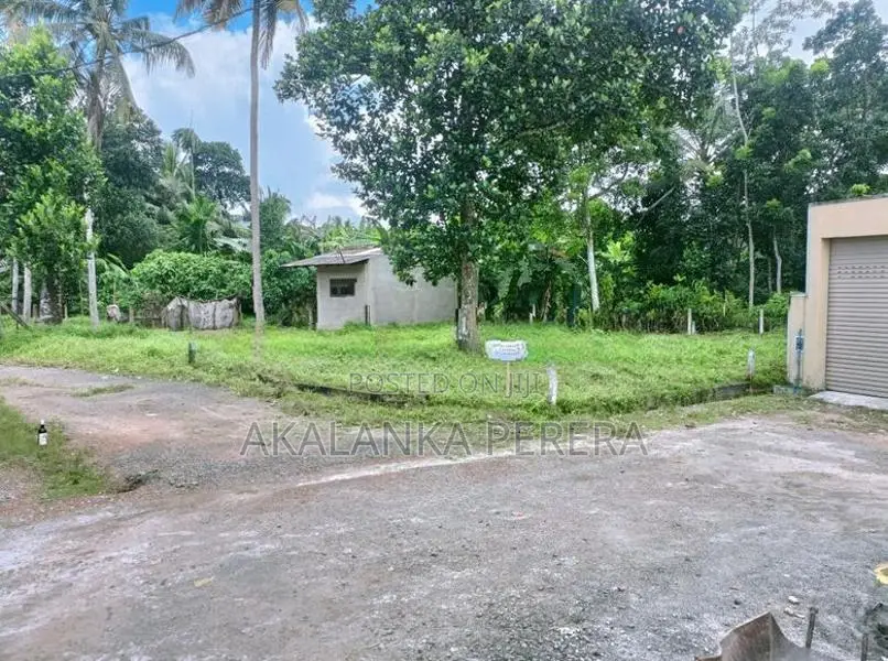 Land for sale in Polgasowita