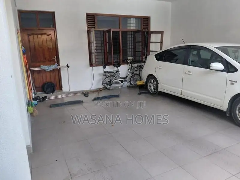 Stunning House for Sale Borelesgamuwa
