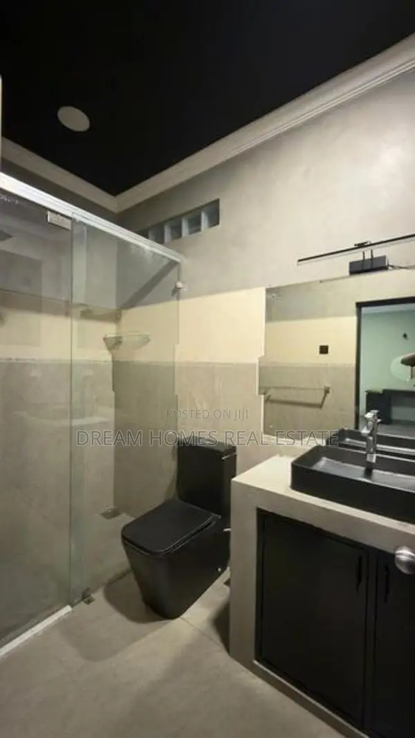 Modern Luxury 2-Story House with Plunge Pool – Moratuwa