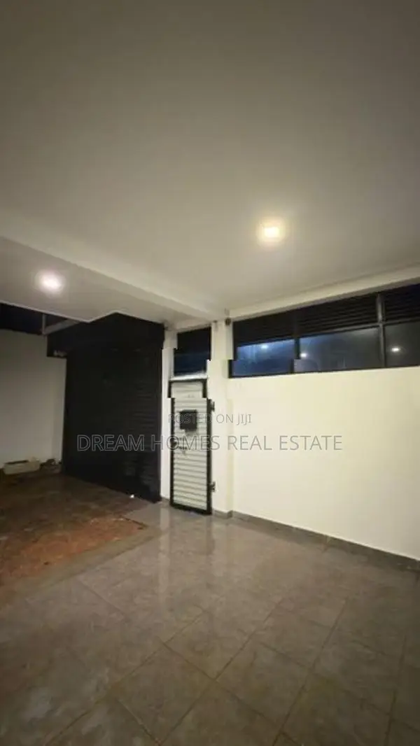 Modern Luxury 2-Story House with Plunge Pool – Moratuwa