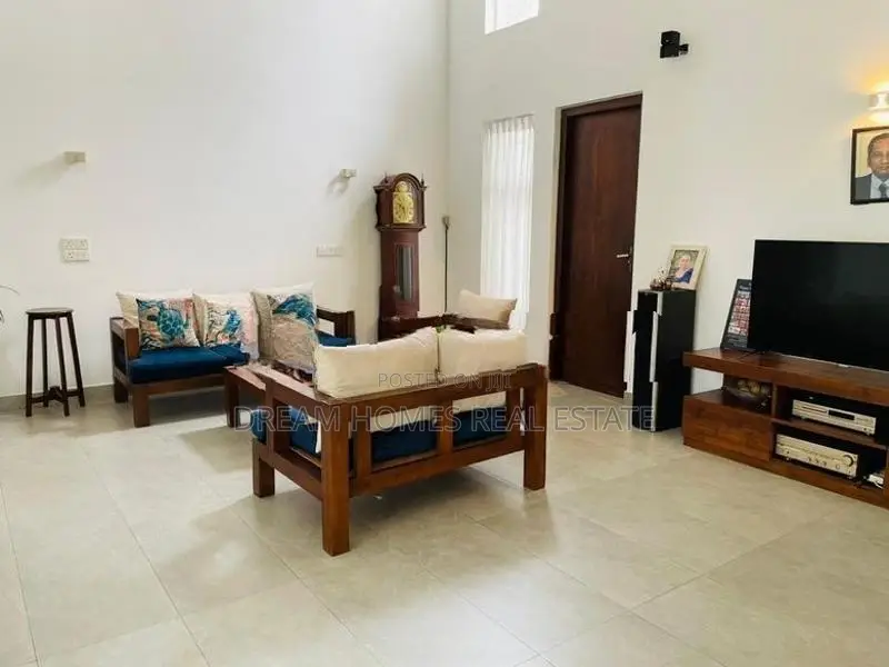 Luxury 4-Bedroom Fully Furnished House for Rent in Kottawa