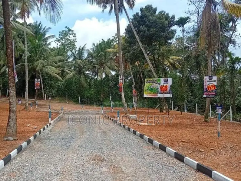 Valuable Land for Sale Athurugiriya