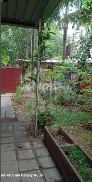 COLOMBO 8 BORALLA 9.8 PERCHES OF LAND W/HOUSE FOR SALE