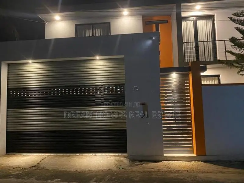 Spacious 4-Bedroom House for Rent – Thalawathugoda