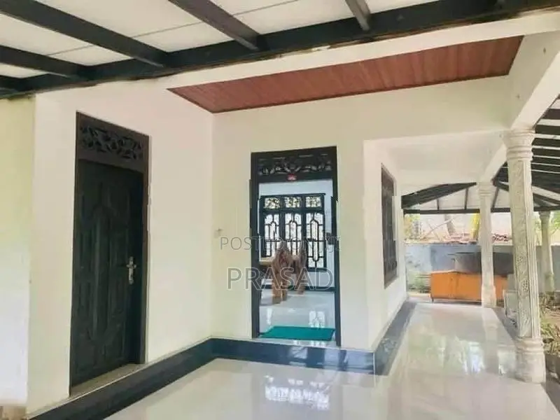 අංගසම්පූර්ණ නිවසක් විකිනීමට