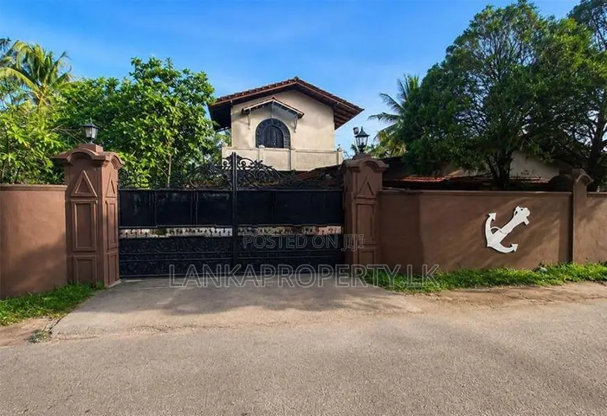 House for Sale in St. Anthony’s Rd, Kanuwana, Ja-Ela.