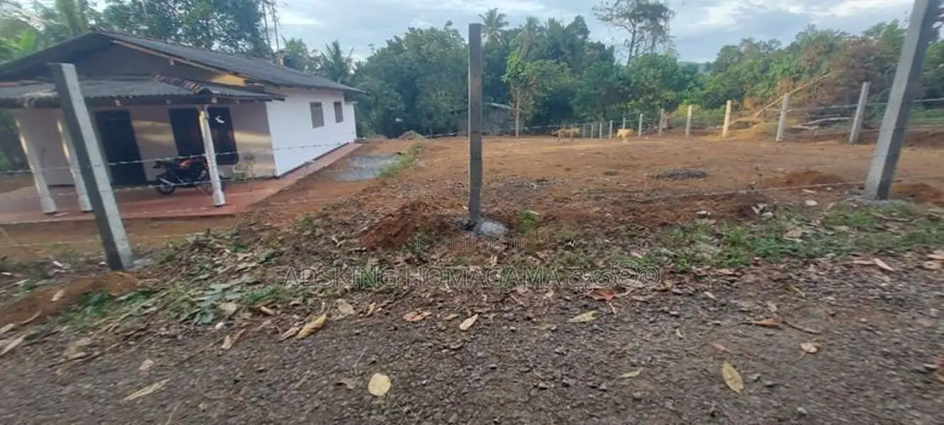 Land For Sale in Kosgama