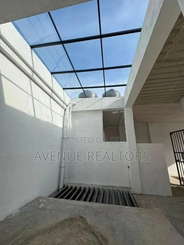 4-Storey House for Rent in Dehiwala–Mount Lavinia (HS4893)