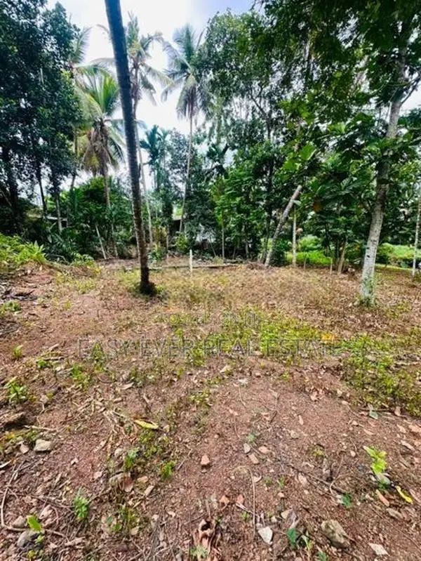 Land for sale in Athurugiriya / AJ 15755