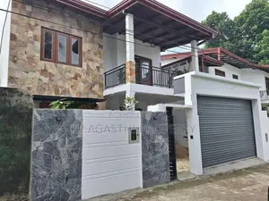 architecture desing luxury house for sale in thalawathugoda