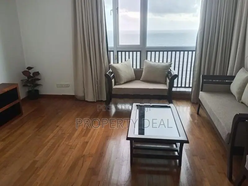 The Monarch Penthouse for Rent – Colombo 03 - PDA284