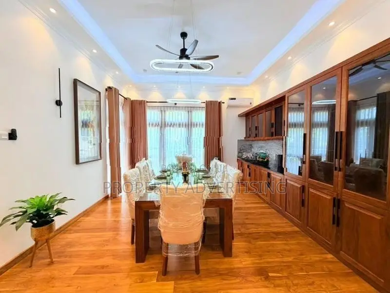 Pelawatta Newly Build Fully Furnished 3 Story House For Sale