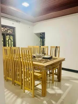 අංගසම්පූර්ණ නිවසක් විකිනීමට