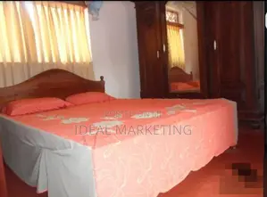 5 Bedroom Two-Storied House for Sale - Maharagama, Elhena Road (EM1030