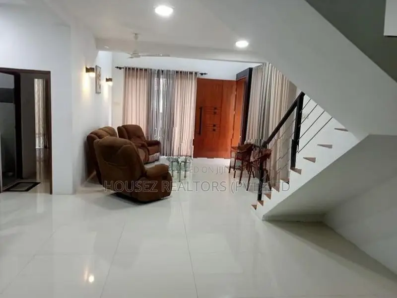 Modern 4BR House for Sale – Rawathawatta, Moratuwa