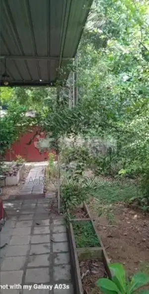COLOMBO 8 BORALLA 9.8 PERCHES OF LAND W/HOUSE FOR SALE