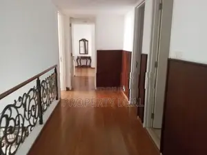 The Monarch Penthouse for Rent – Colombo 03 - PDA284