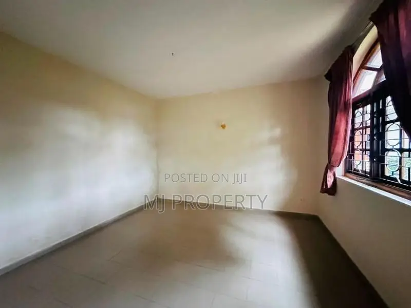 ( YS-1053) Valuable Two Storey House Sale in Pannipitiya