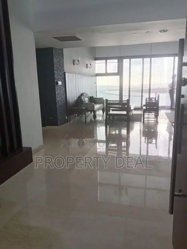 The Monarch Penthouse for Rent – Colombo 03 - PDA284