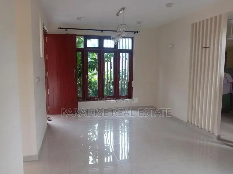 SPACIOUS 1 ST FLOOR HOUSE FOR RENT IN PANNIPITIYA