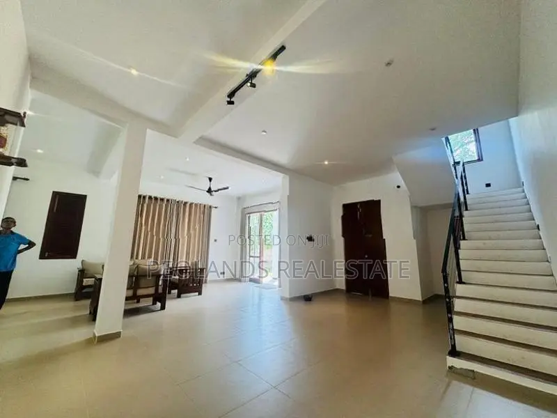 (RR533) Newly Built Two Storey House for Rent in Wadduwa