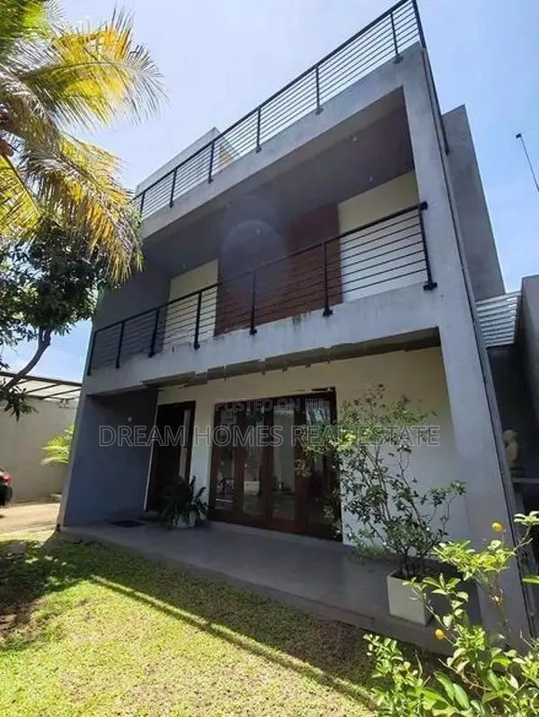 Luxury Two-Story Modern House for Sale in Moratuwa