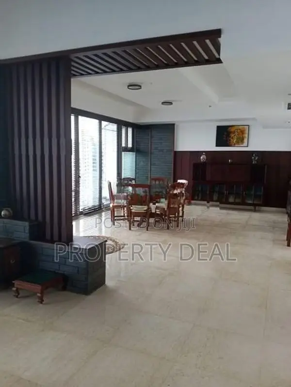 The Monarch Penthouse for Rent – Colombo 03 - PDA284