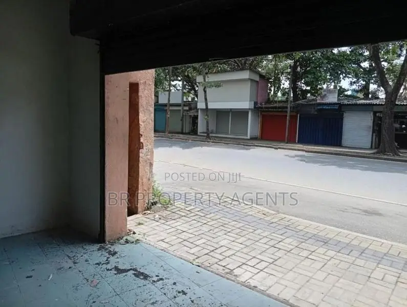 Commercial Building for Rent in Colombo 10