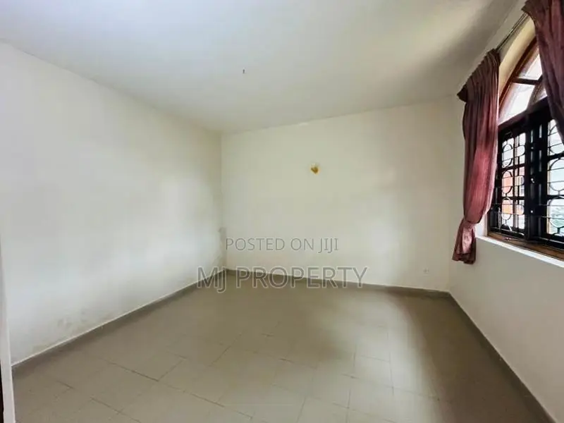 ( YS-1053) Valuable Two Storey House Sale in Pannipitiya
