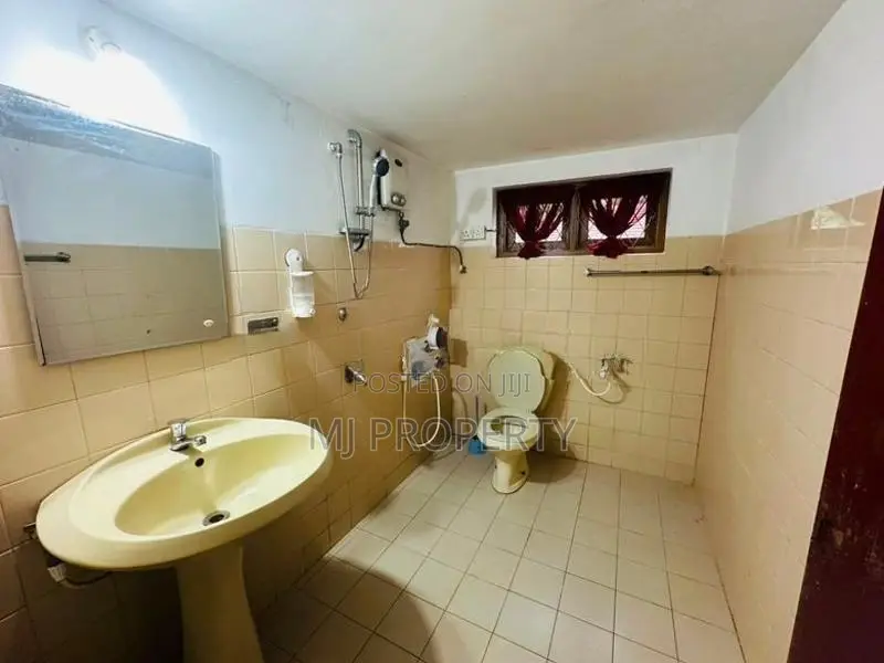 ( YS-1053) Valuable Two Storey House Sale in Pannipitiya