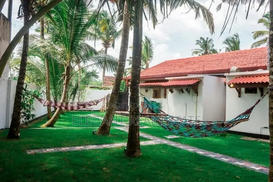 04 Bedroom Furnished Villa For Sale in Mirissa (A6554)