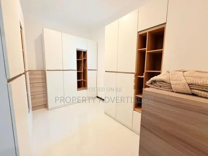 Pelawatta Newly Build Fully Furnished 3 Story House For Sale