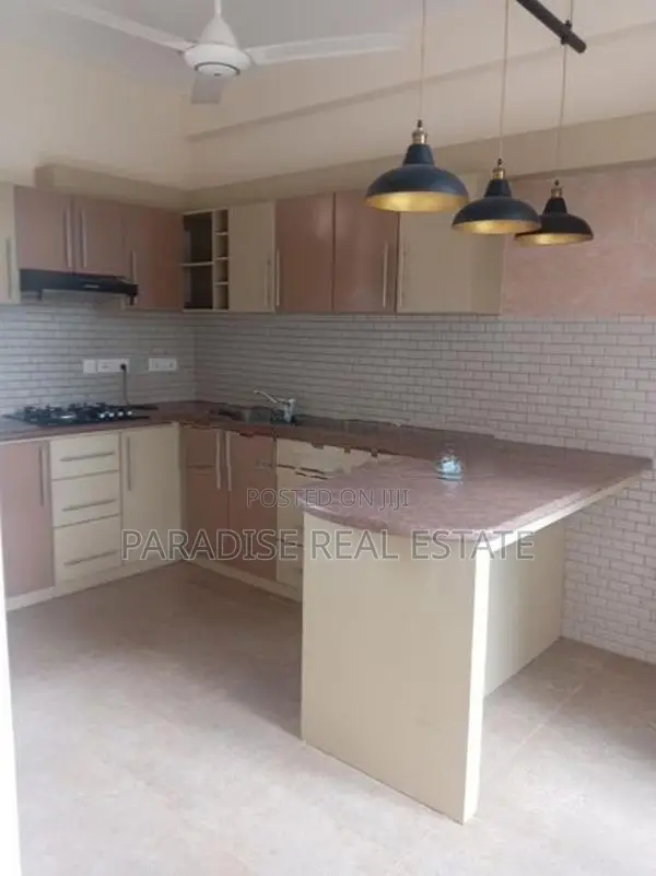 SPACIOUS 1 ST FLOOR HOUSE FOR RENT IN PANNIPITIYA